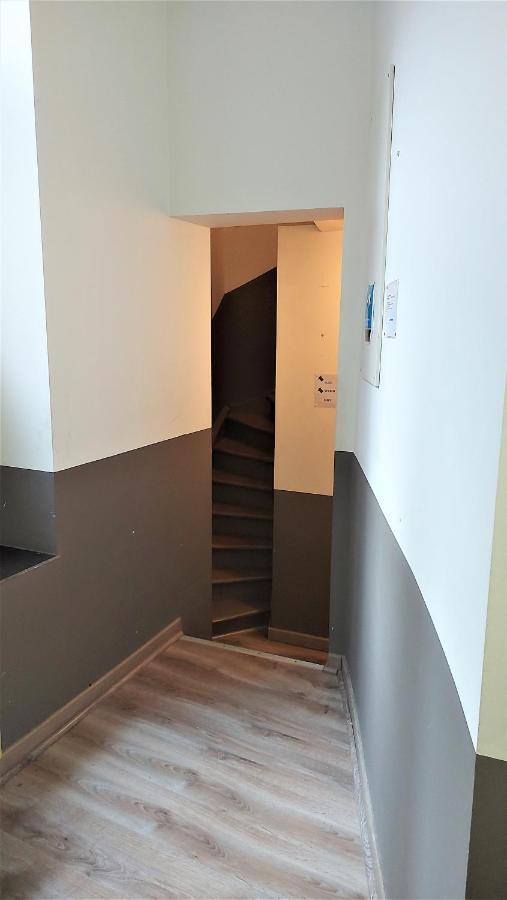 Chez Esmara Et Philippe Fourche Apartment Brussel Bagian luar foto
